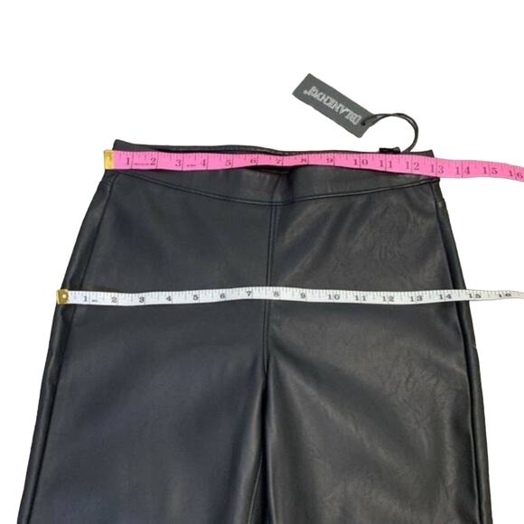 BLANKNYC Vegan Leather Bike shorts Stretch black Sz 26 banded waist flat front - Picture 11 of 15